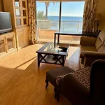 Primera Linea Playa El Palmeral Торевьиа